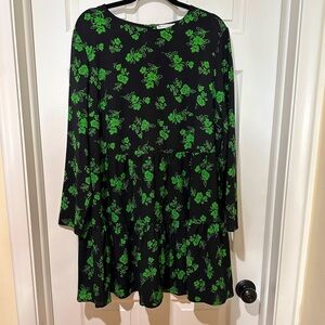 ASOS Curve Brand new never worn Babydoll tiered Black green floral mini dress